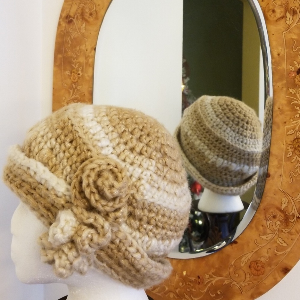 Handmade crochet hat - Picture 8 of 8